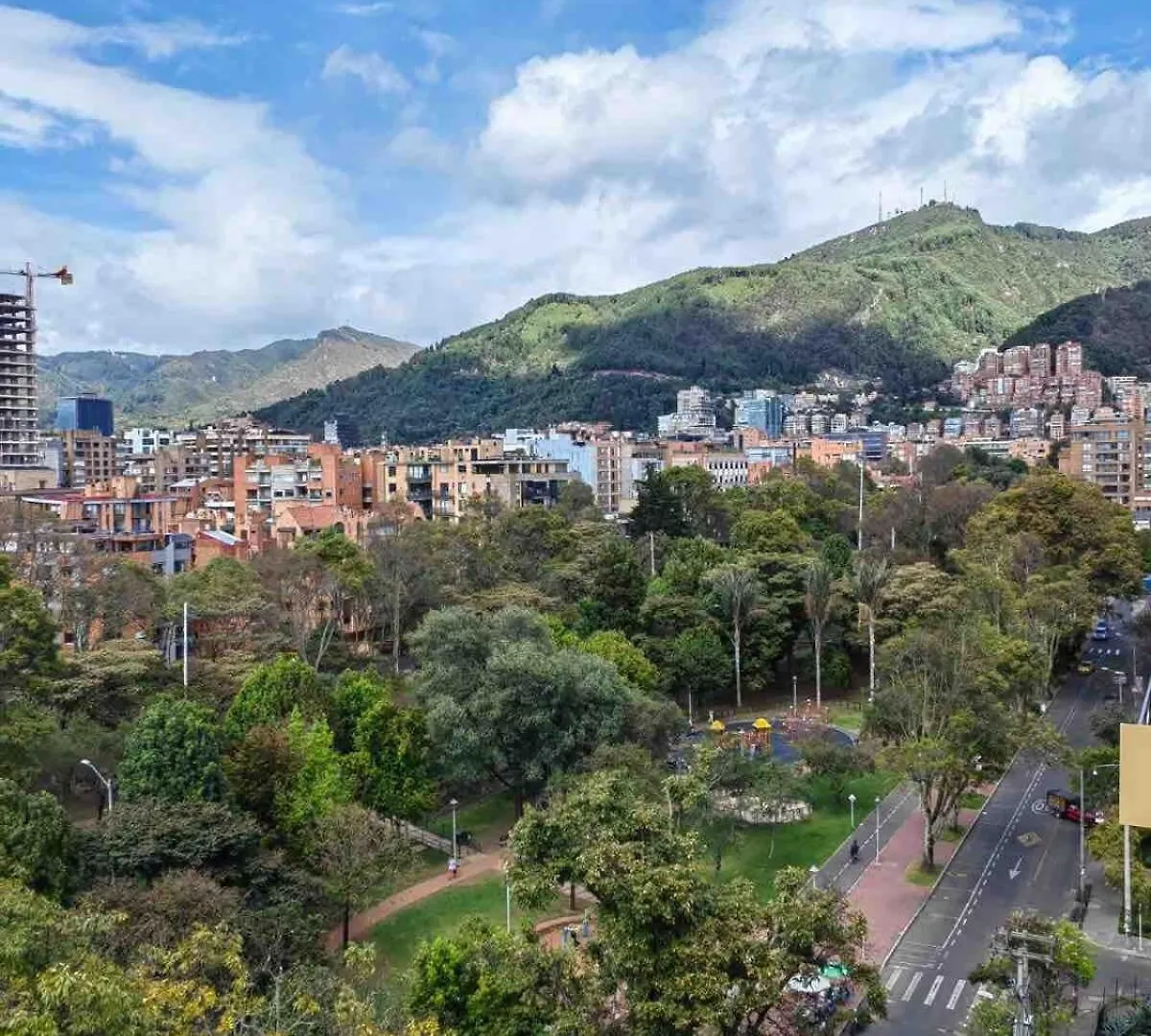 Stylish Virrey Loft 202 Modern Comfort Awaits Bogota
